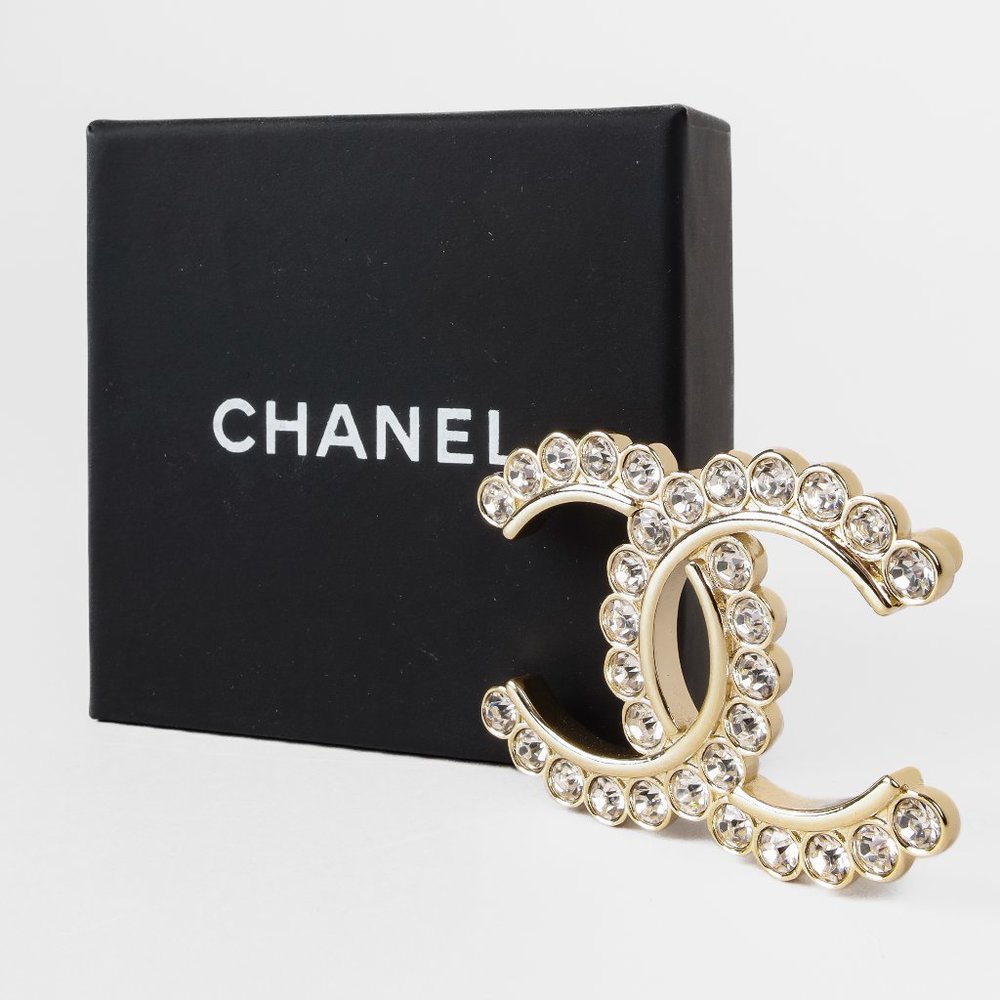 Chanel 20C Gold CC Crystal Brooch